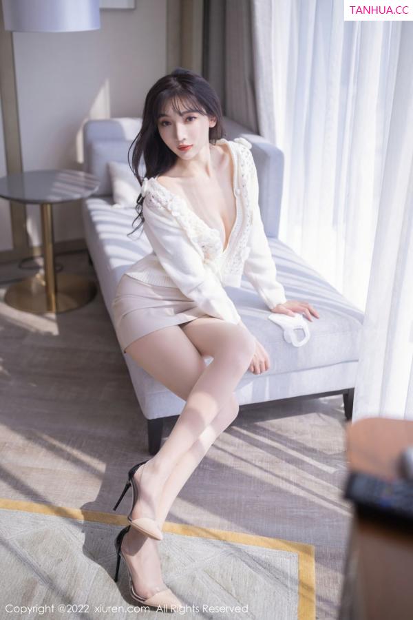 陆萱萱  [XiuRen]高清写真图 2022.10.27 No.5771 陆萱萱第7张图片